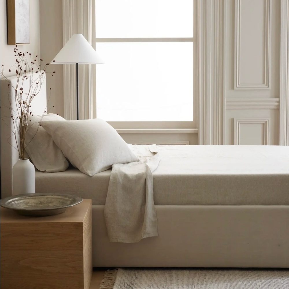 Quince Cream European Linen Pillowcase 1 Standard  NIP  Natural 
Retail 79